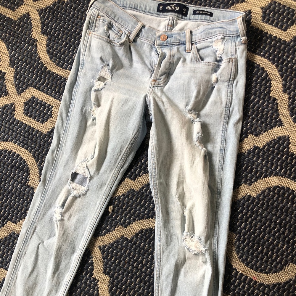 Hollister Low Rise Boyfriend Distressed Jeans